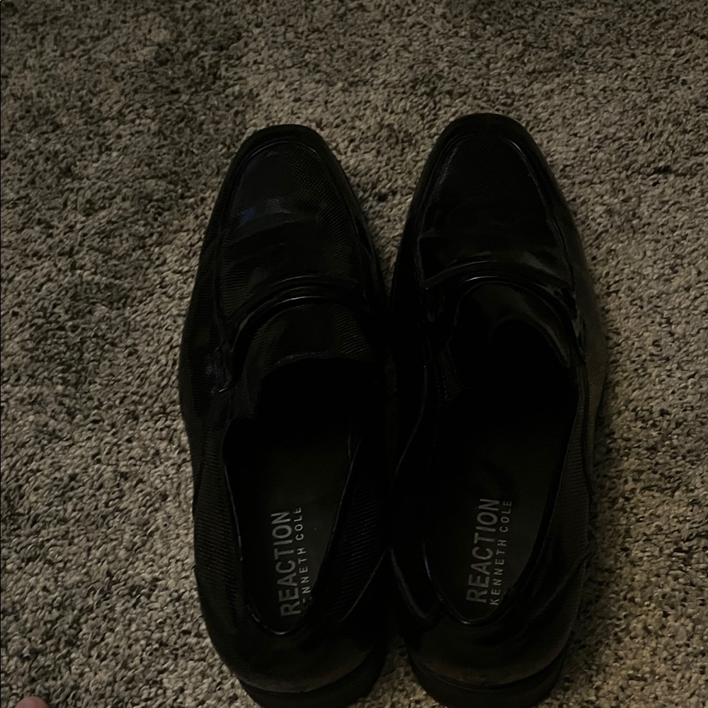 Kenneth Cole Reaction men Glossy Black Loafers